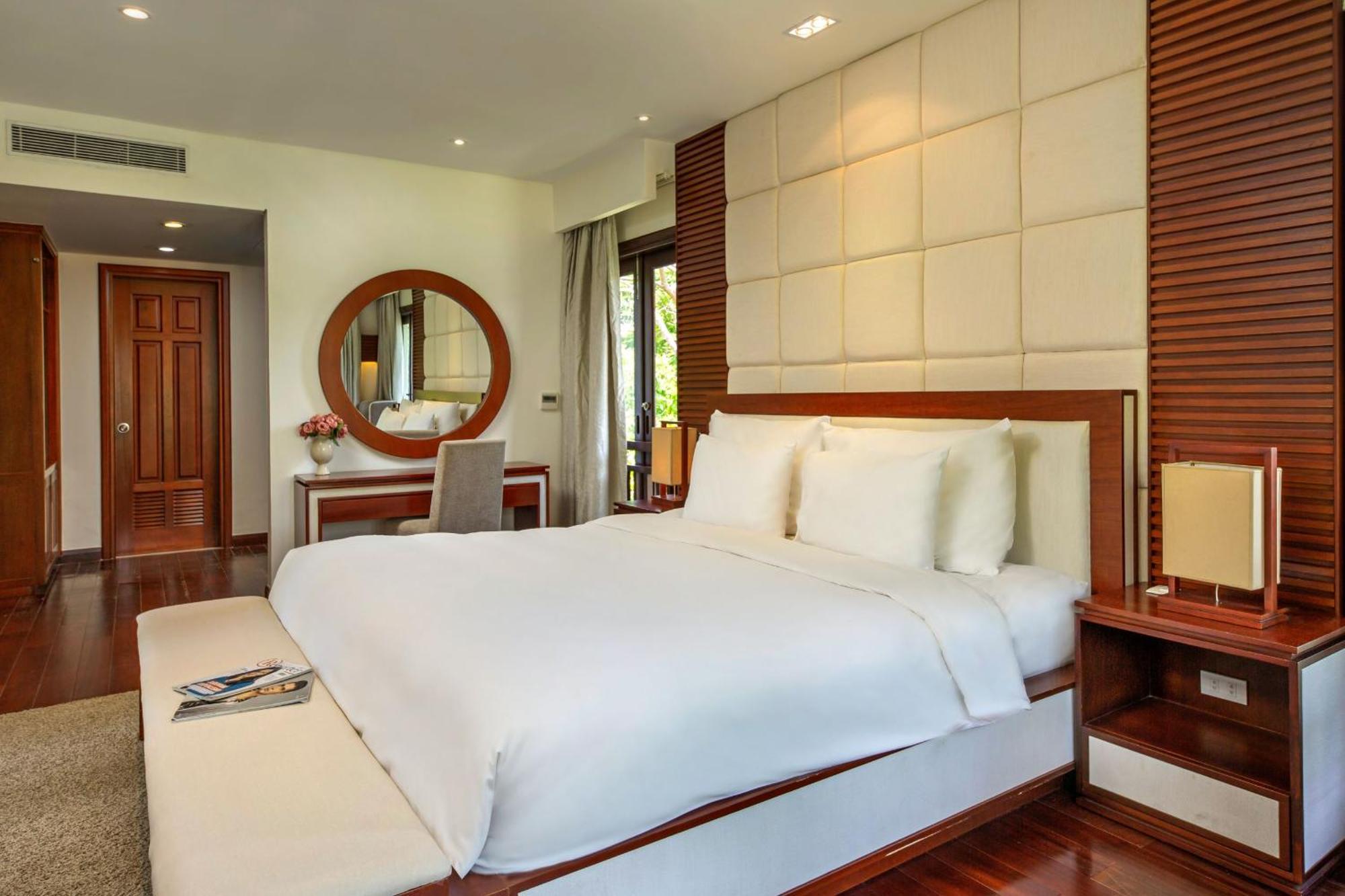 Abogo Resort Villas Luxury Da Nang Exterior photo