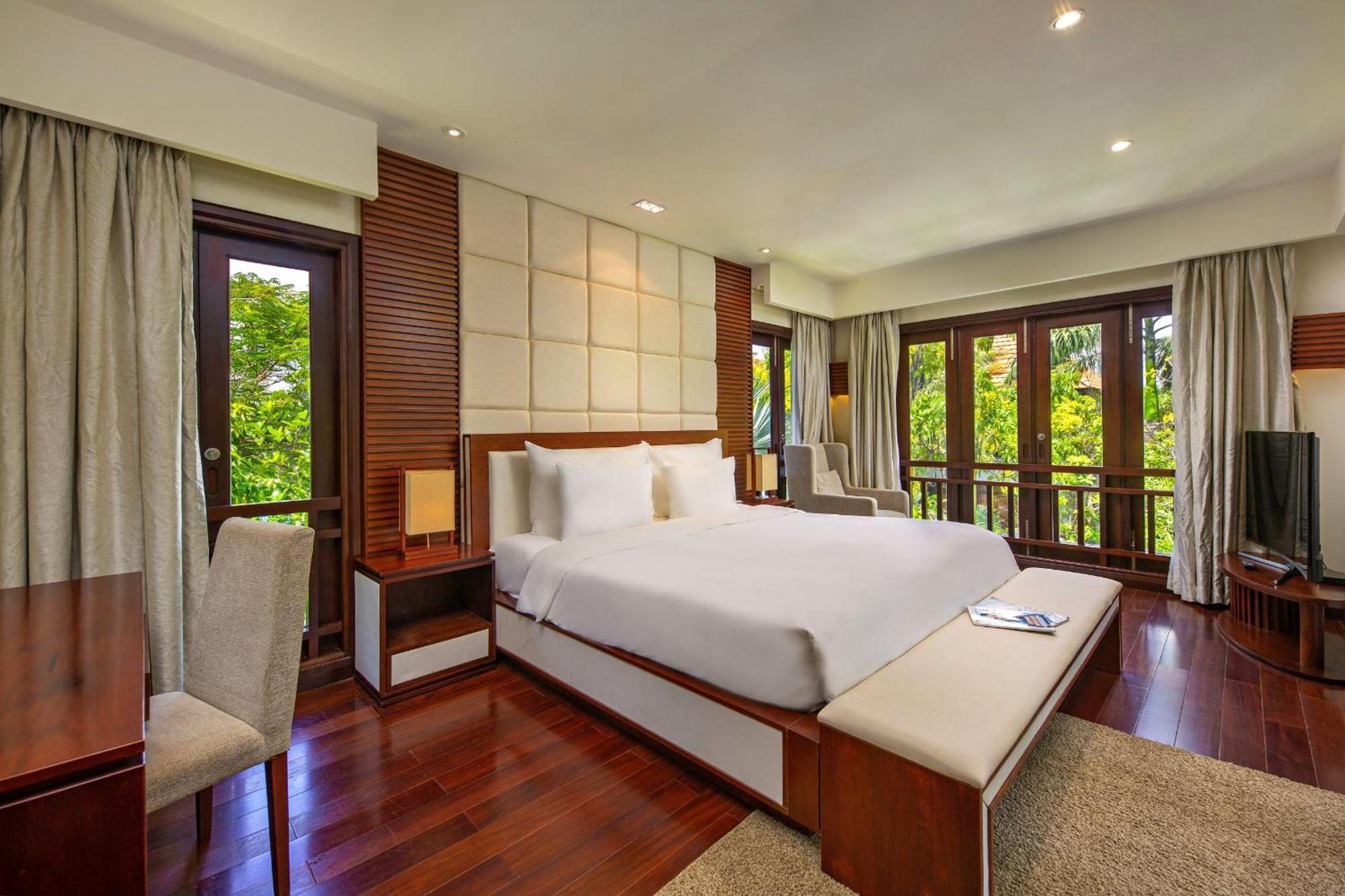 Abogo Resort Villas Luxury Da Nang Exterior photo