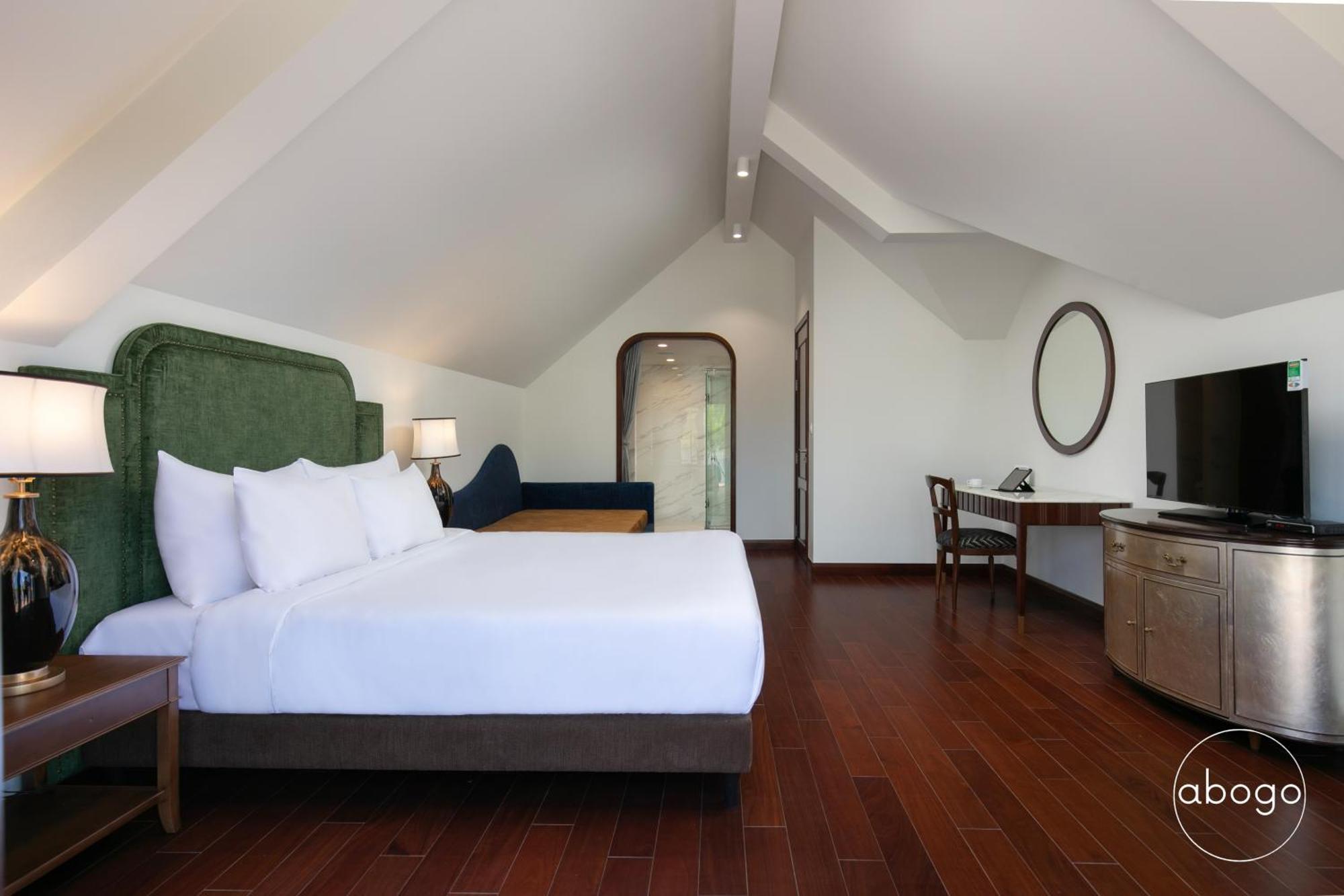 Abogo Resort Villas Luxury Da Nang Exterior photo